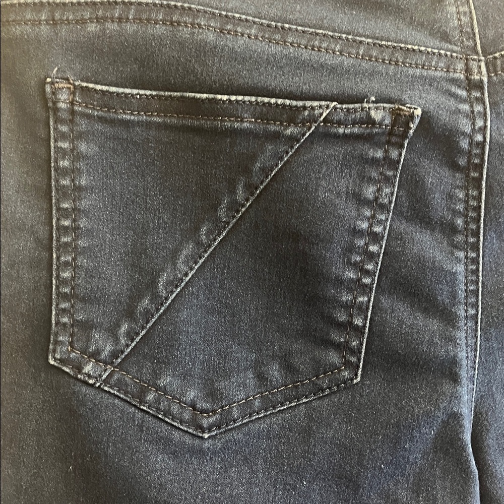 Women's Size 10 Mid Rise Lee Riders Bermuda Shorts - Picture 3 of 9